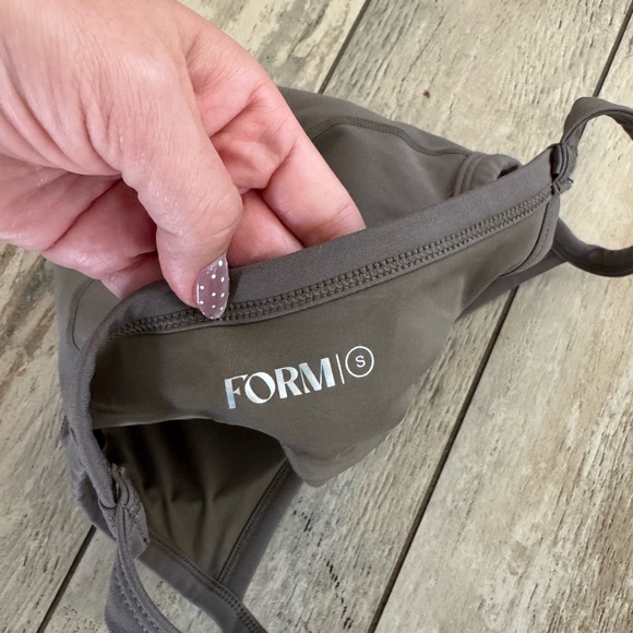 Form Scoop Tank - Picture 4 of 4